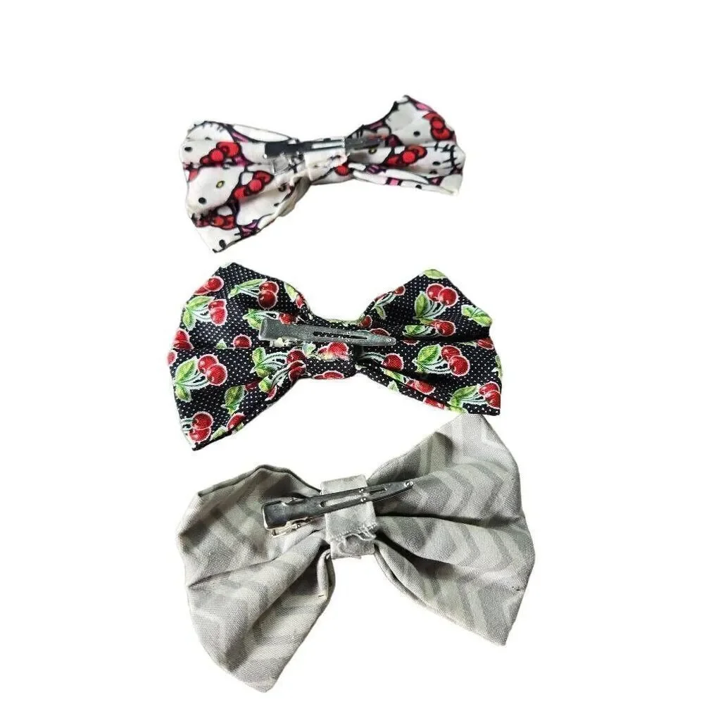 3 homemade bows, 4